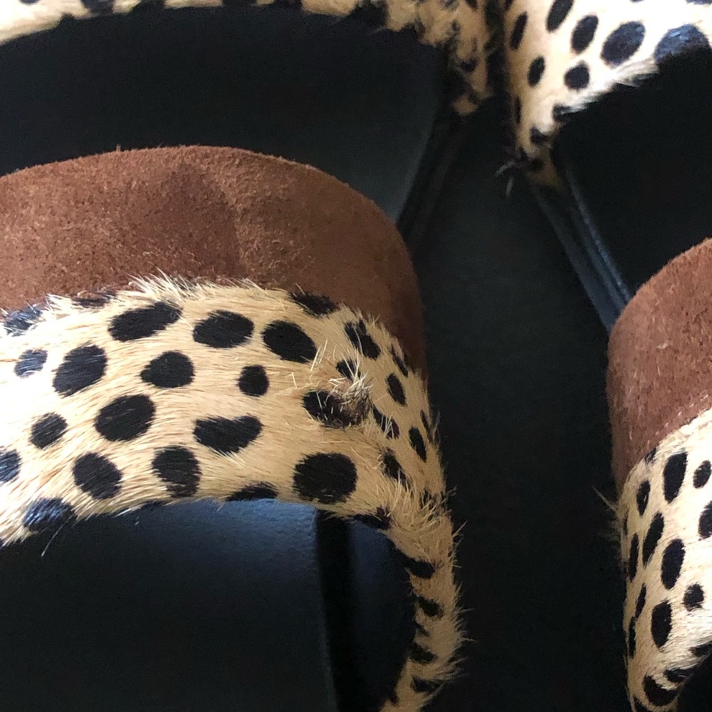 LOGO Sandals - Picture 10 of 12